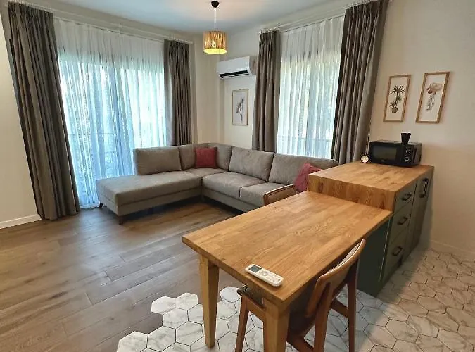 Apartmán Esmahan Forest And Pool By Zehra