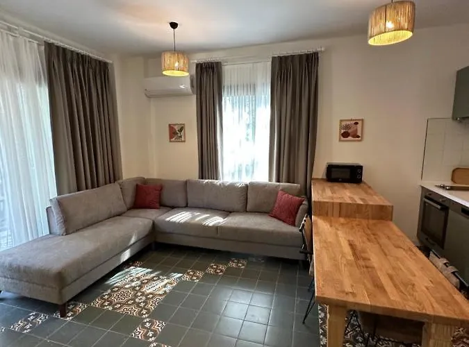 Esmahan Forest And Pool By Zehra Apartamento *