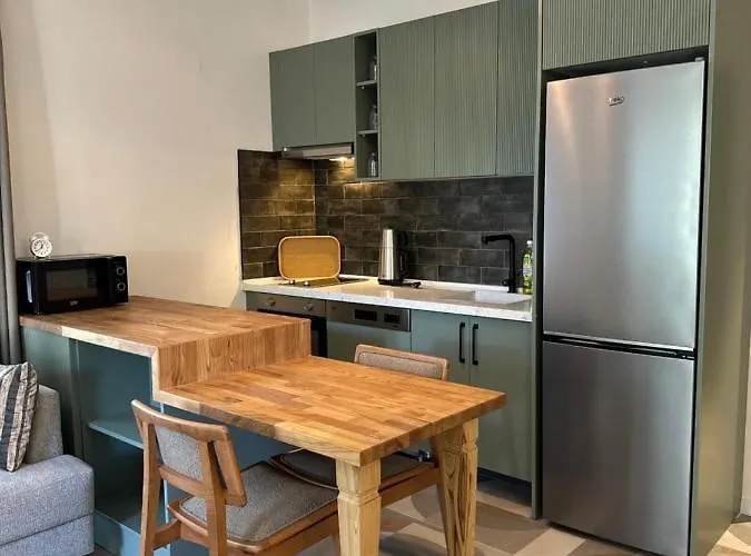 Esmahan Forest And Pool By Zehra * مرمريس