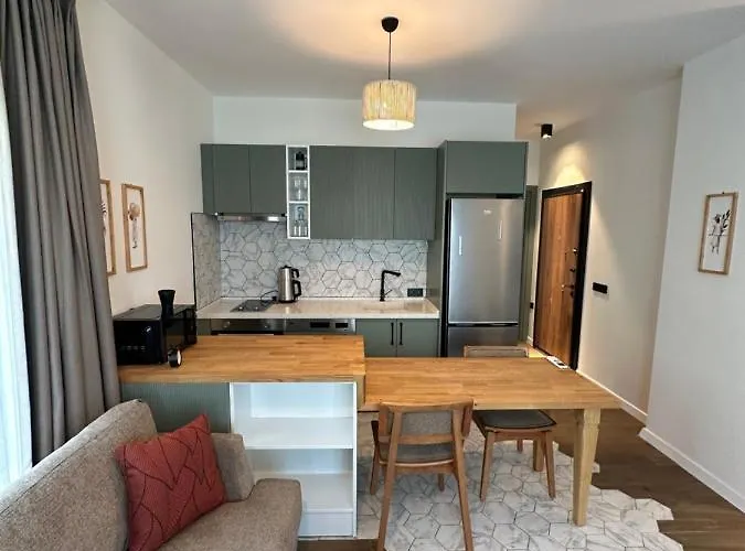 Esmahan Forest And Pool By Zehra شقة *