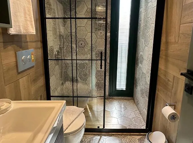 شقة Esmahan Forest And Pool By Zehra مرمريس