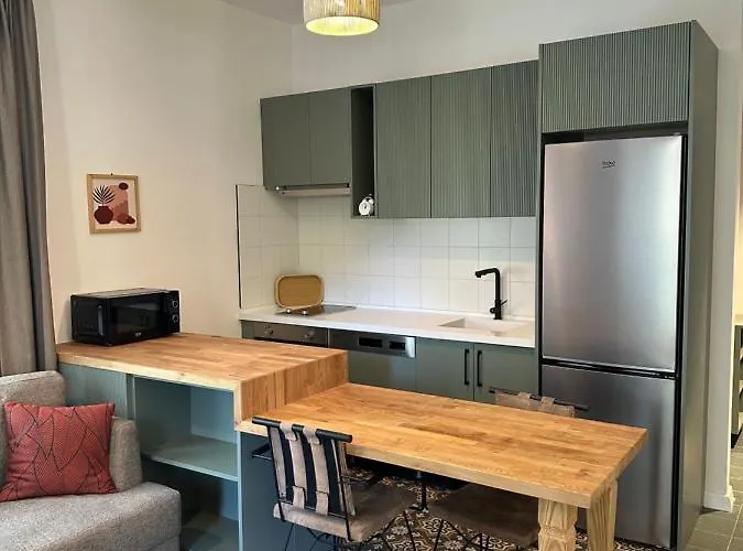 Esmahan Forest And Pool By Zehra