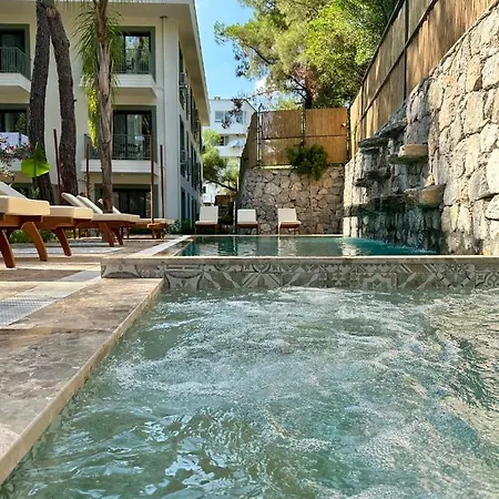 Esmahan Forest And Pool By Zehra Appartement Marmaris