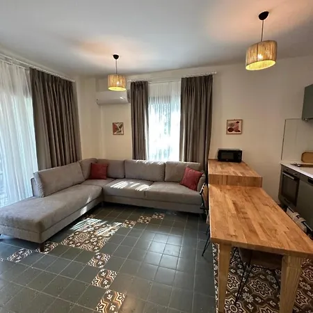 Esmahan Forest And Pool By Zehra Appartement *